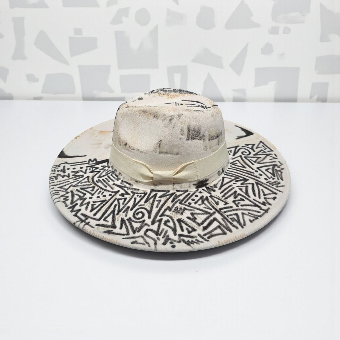 Aura Grafitti Fedora in Cream