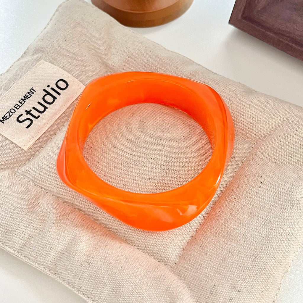 Geometric Ombre Resin Bangle Curved Acetate Contour S5P256