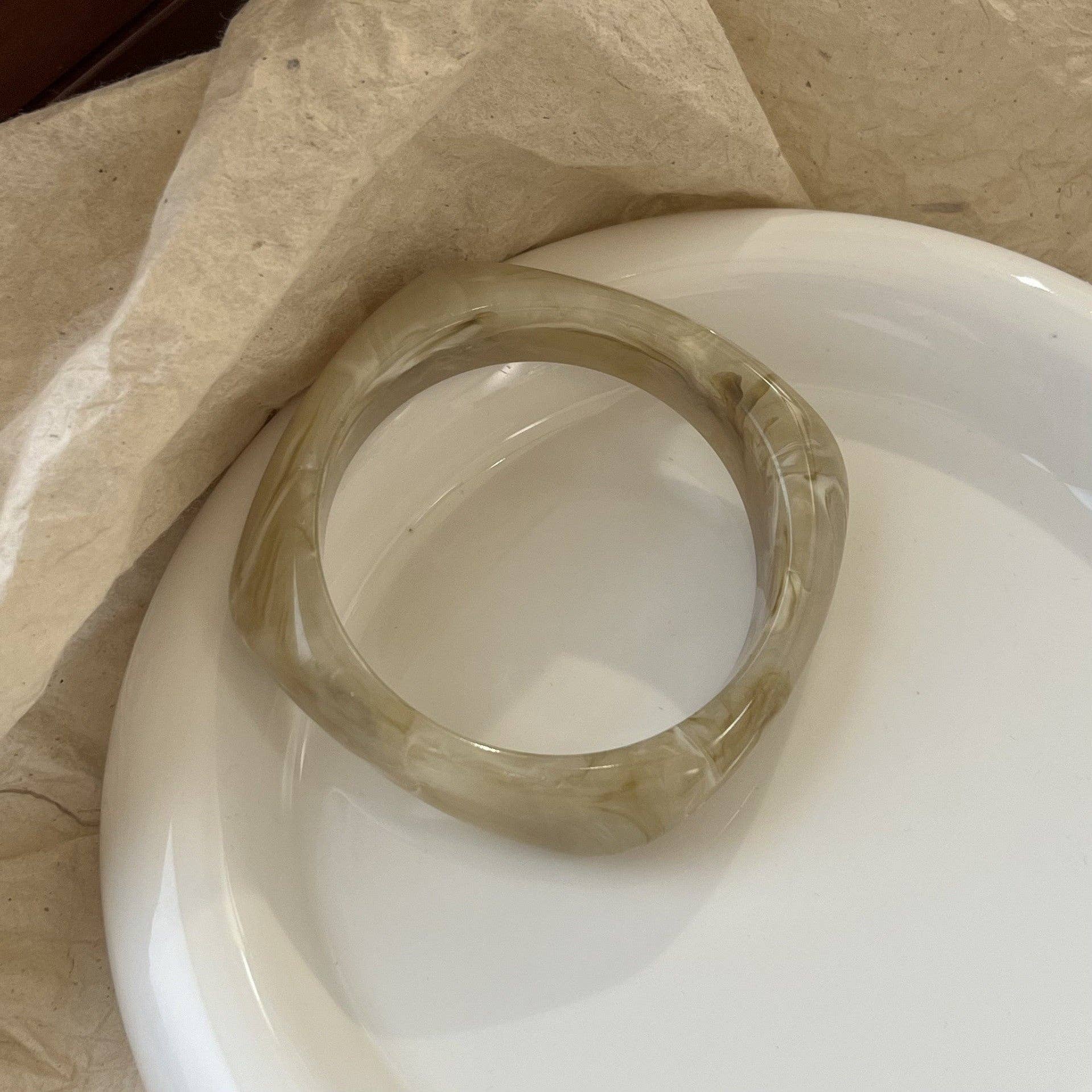 Geometric Ombre Resin Bangle Curved Acetate Contour S5P256