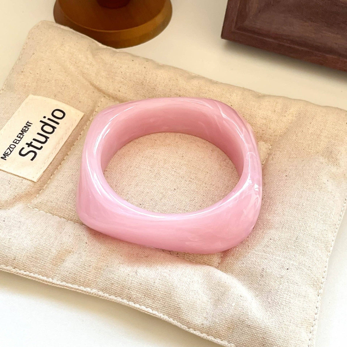 Geometric Ombre Resin Bangle Curved Acetate Contour S5P256
