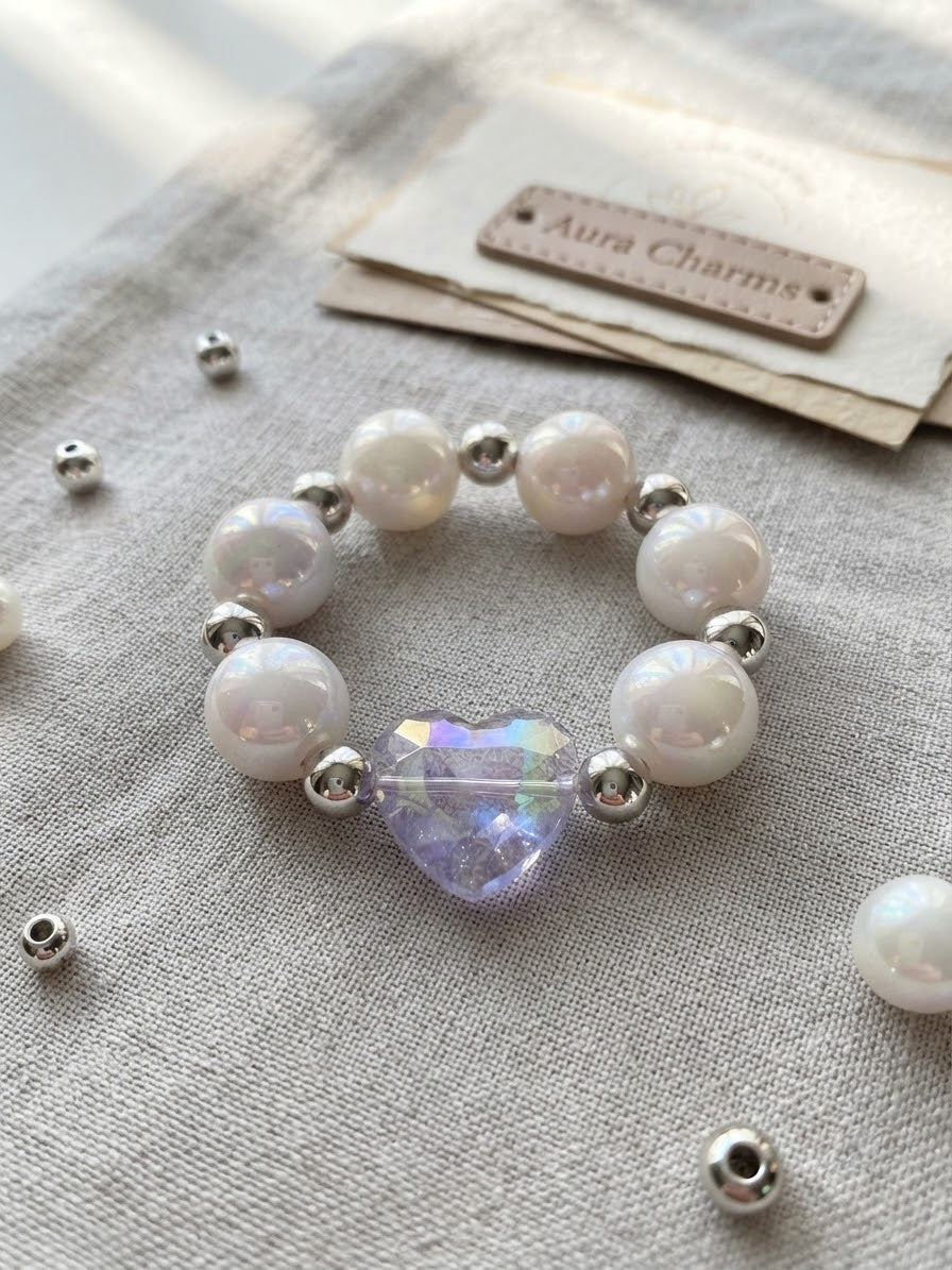Kids' Iridescent Pearl & Faceted Heart Stretch Bracelet – Haus Of Karma